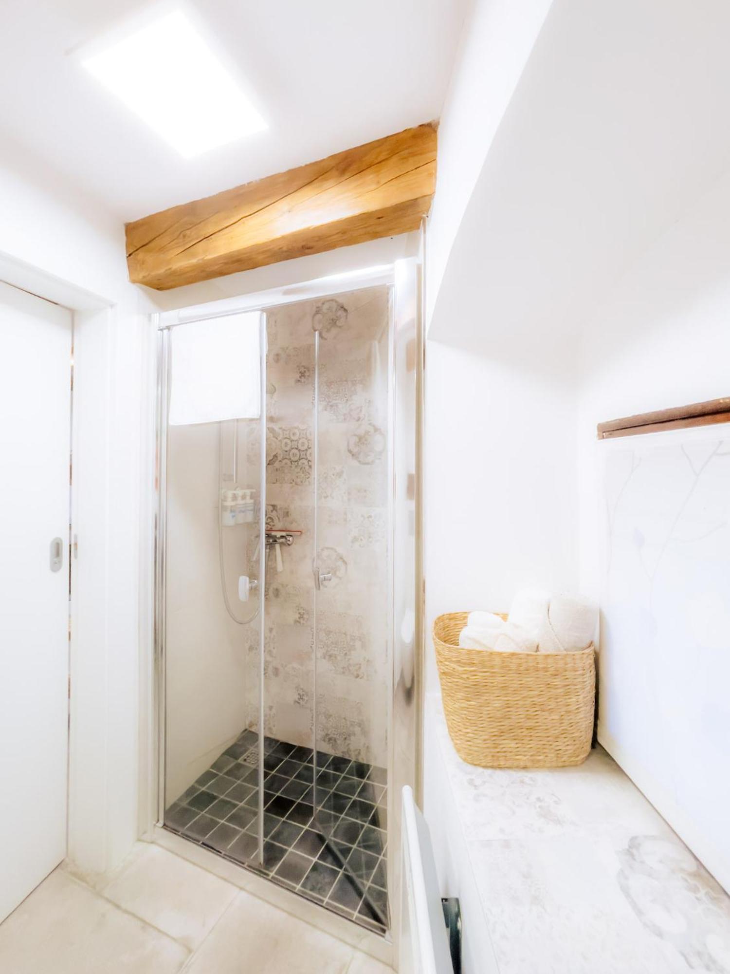 Apartment Villa Irena Great For A Family Holiday With Free Parking And Ev Station Ajdovscina Luaran gambar